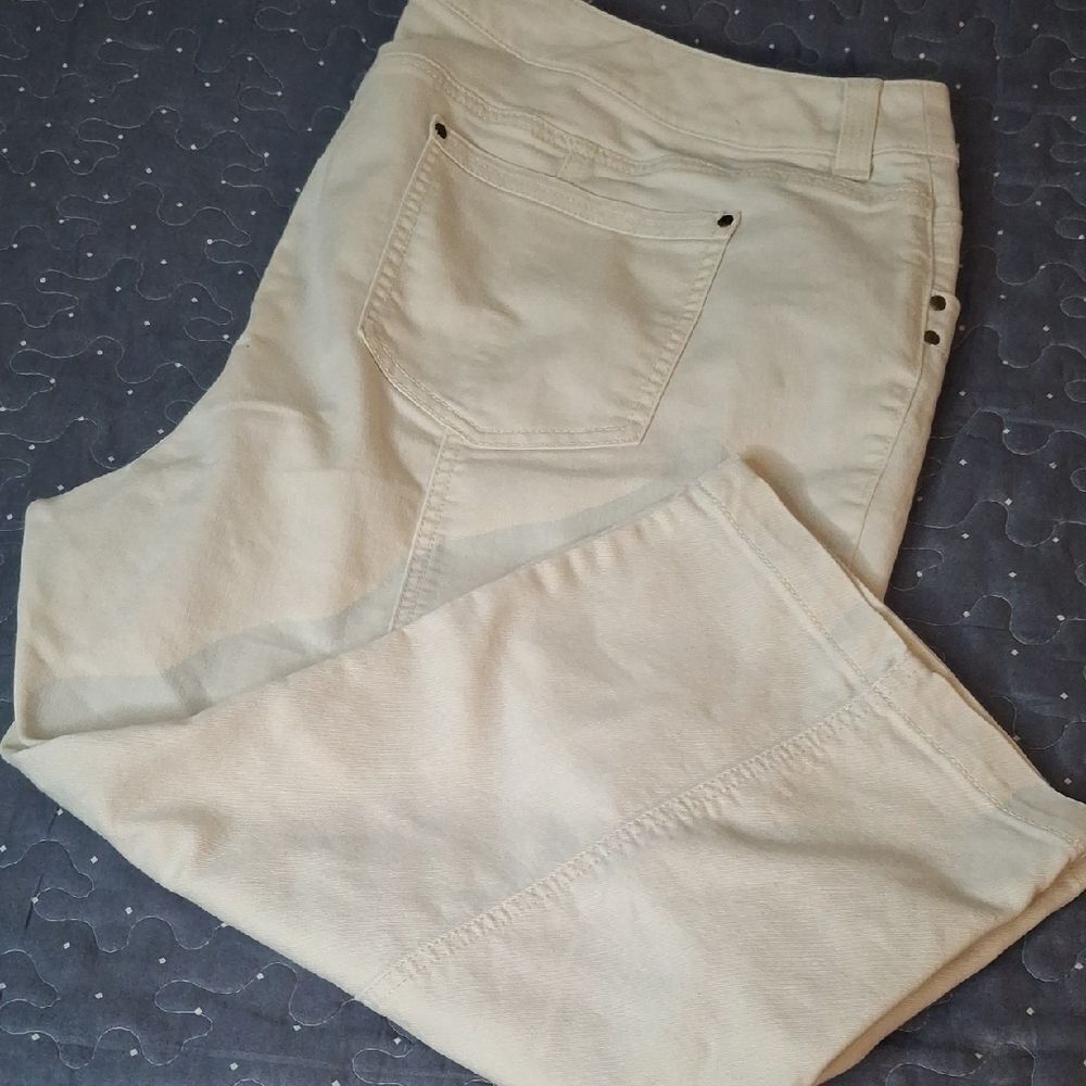 Chico's Platinum Denim Cream Jeans size 4.5